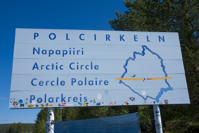 243. Poolcirkel