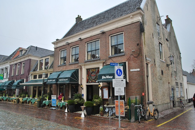 2. Restaurant